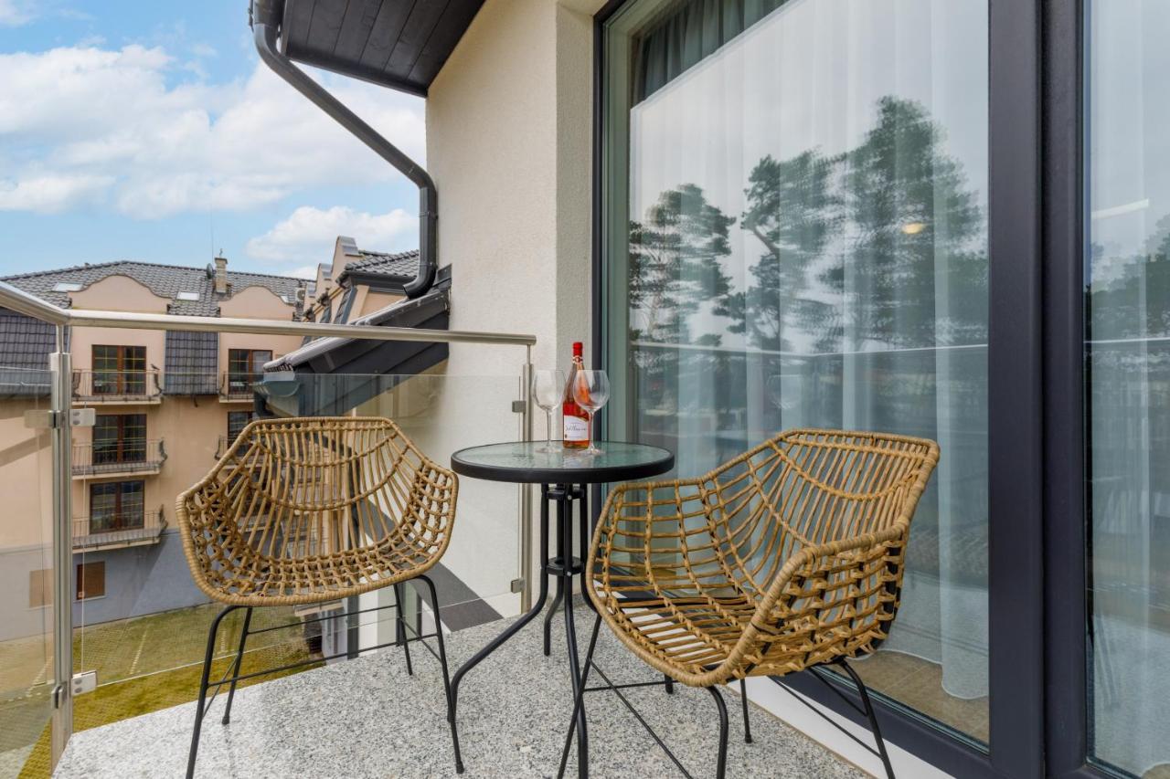 Apartment Rybacka With Parking&Balcony By Noclegi Renters Miedzywodzie Bagian luar foto
