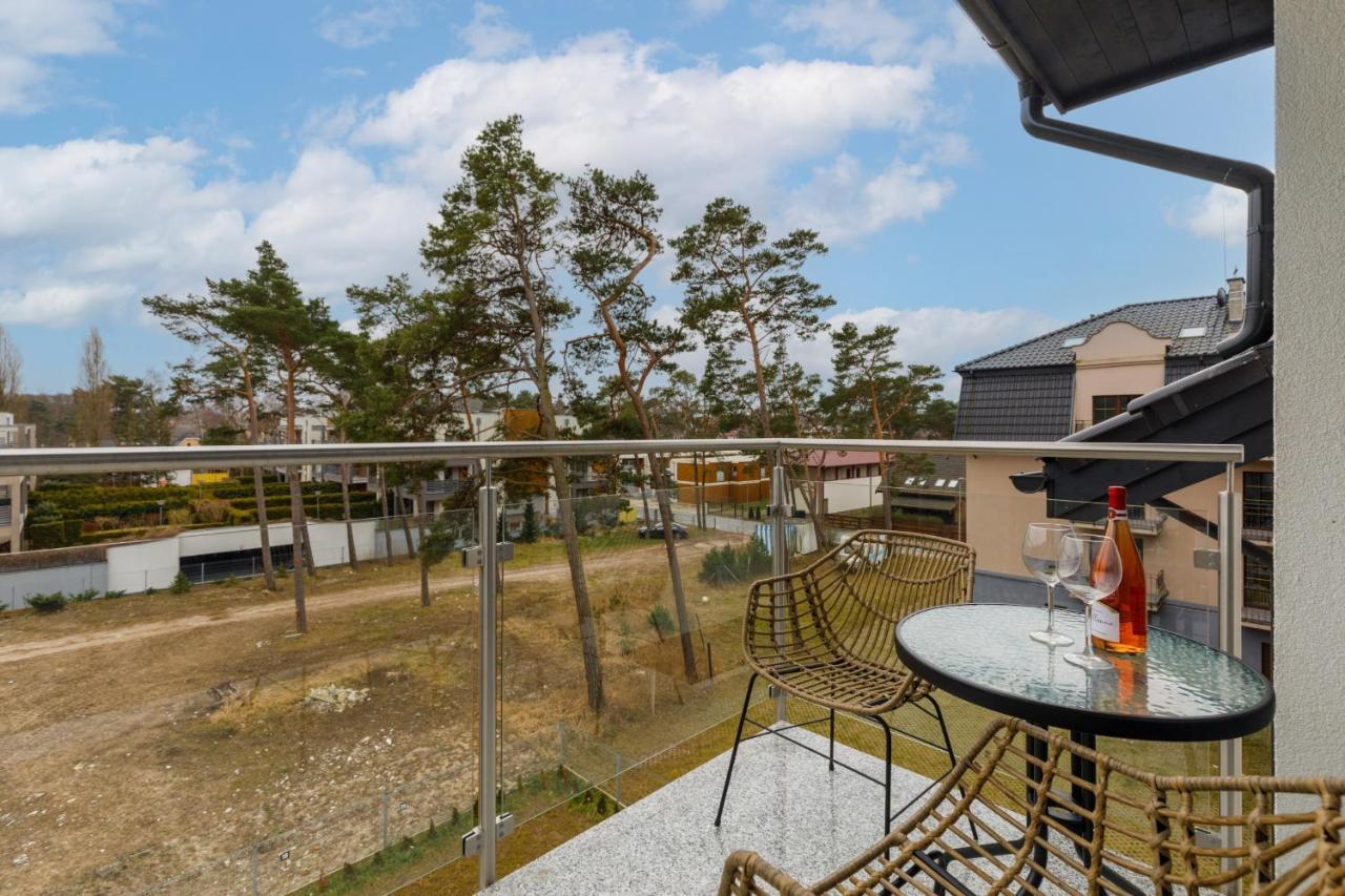 Apartment Rybacka With Parking&Balcony By Noclegi Renters Miedzywodzie Bagian luar foto