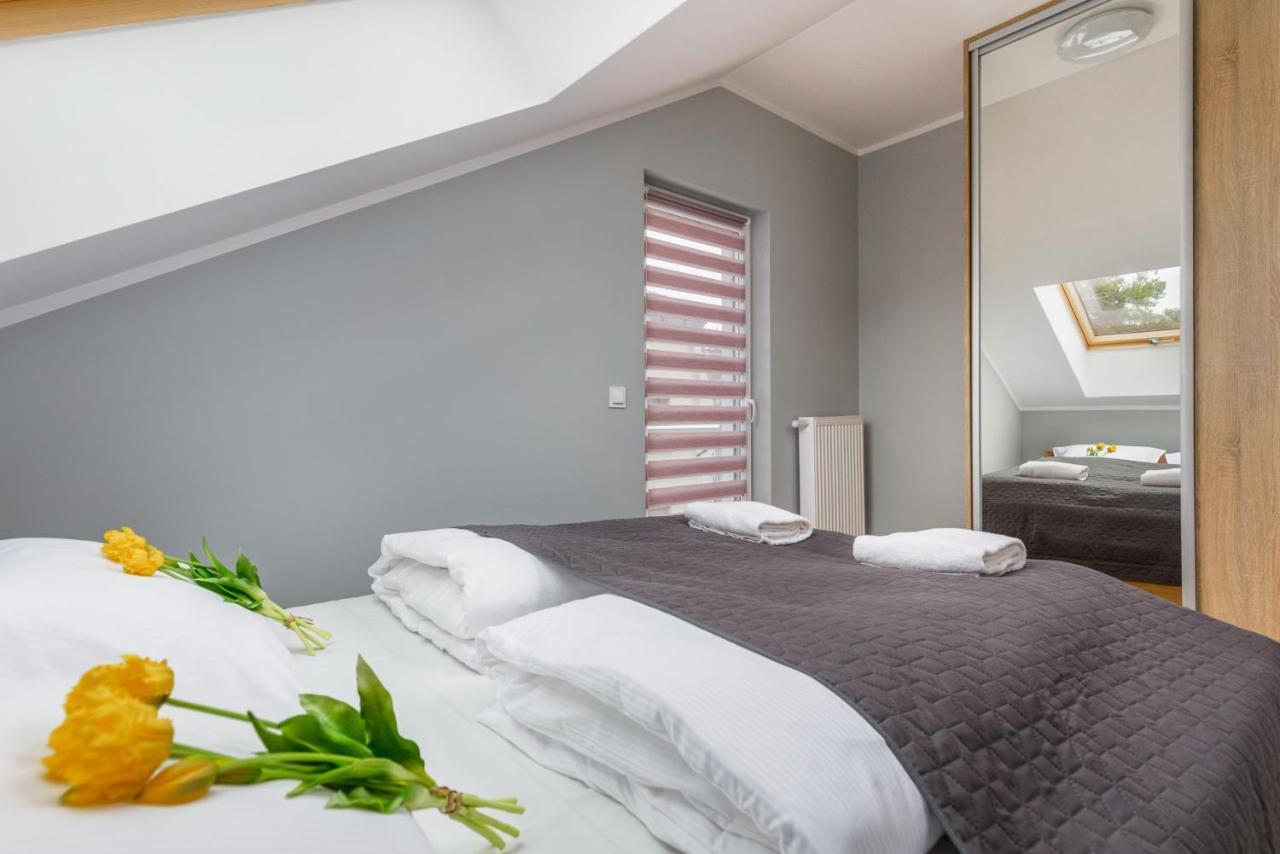 Apartment Rybacka With Parking&Balcony By Noclegi Renters Miedzywodzie Bagian luar foto