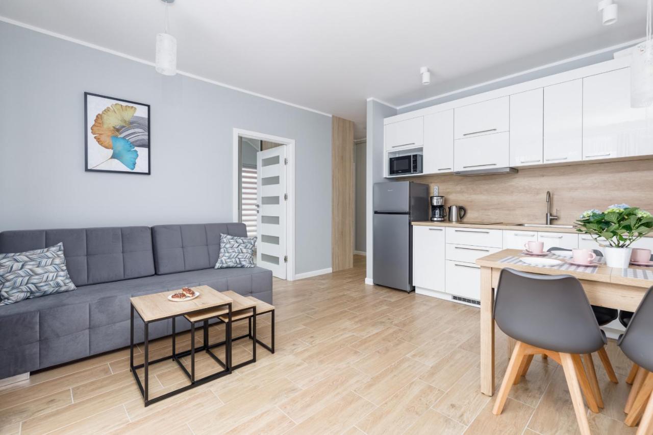 Apartment Rybacka With Parking&Balcony By Noclegi Renters Miedzywodzie Bagian luar foto